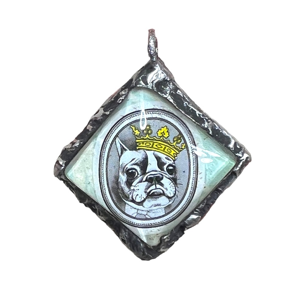 Artisan French Bulldog Glass Pendant with Silver Blend Cabochon “I am the King” - Picture 7 of 12